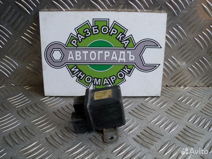 Реле свечей накала Nissan Patrol K160 / K260 2.8