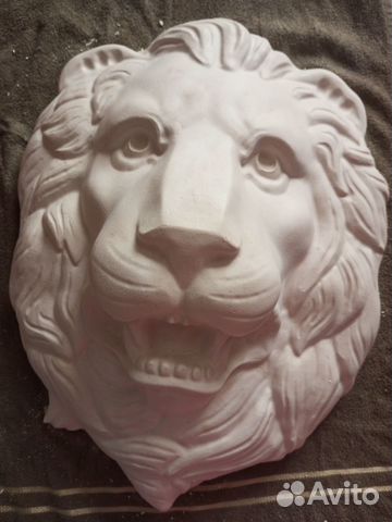 Барельеф из гипса лев