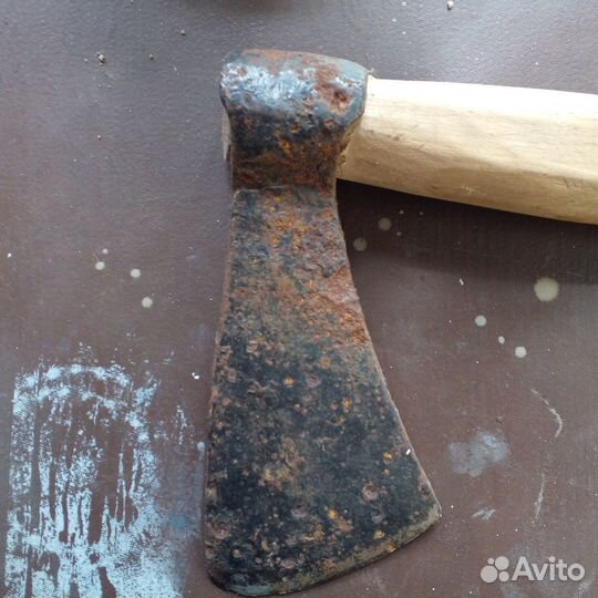 Топор старинный