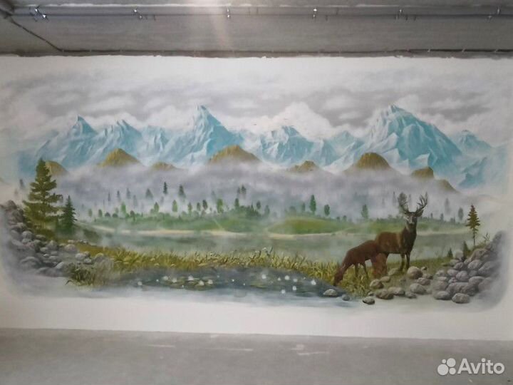 Художник, роспись стен