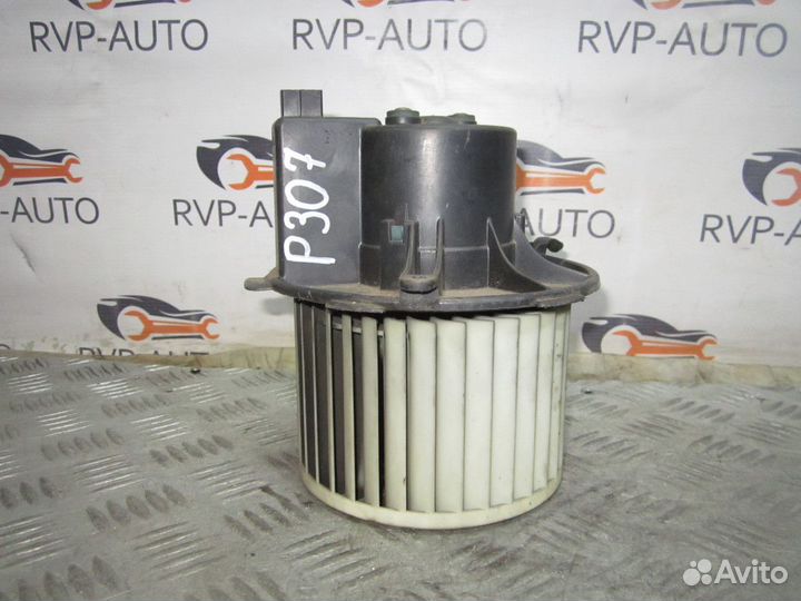 Моторчик отопителя Peugeot 307 2001-2008