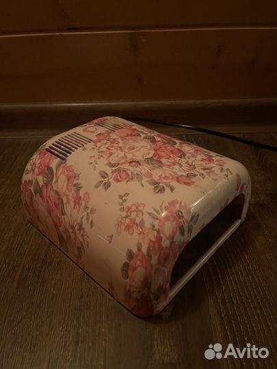 Лампа для маникюра