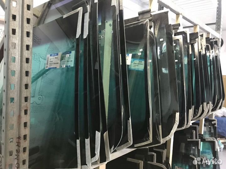 Лобовое стекло Toyota Mark II (RX100)