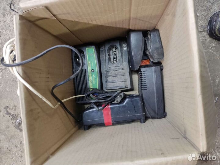 Зарядное устройство для шуруповерта