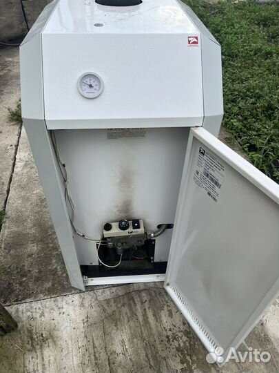 Газовый котел напольный Лемакс Премиум 30в