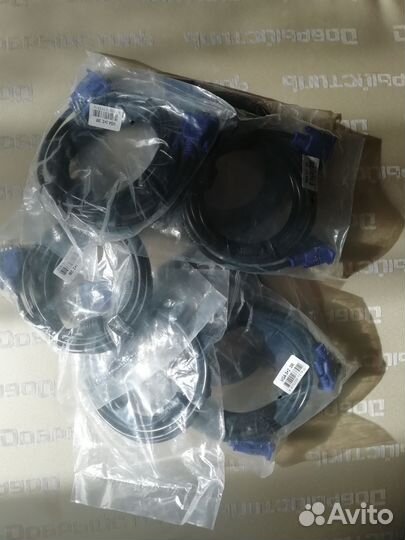 Разные кабеля. Переходники. Видео шнуры. И ещё