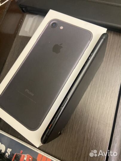 iPhone 7, 32 ГБ
