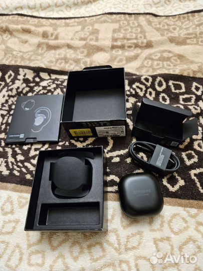 Беспроводные наушники Samsung Galaxy Buds Pro