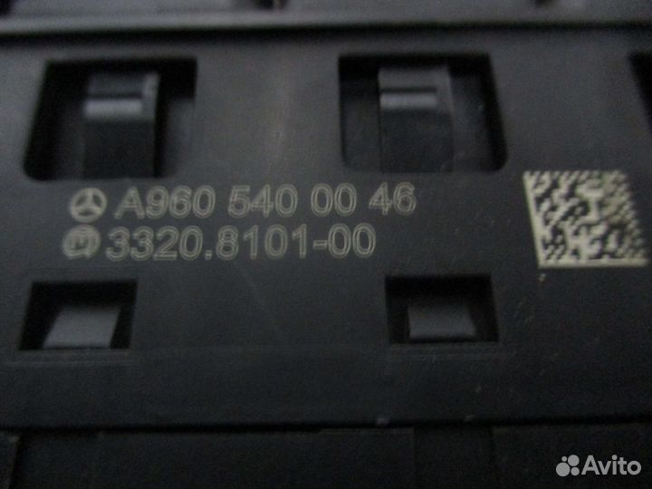 Блок кнопок Mercedes-Benz A9605400046