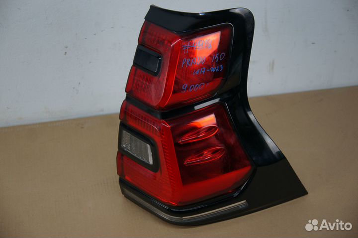 Фонарь Правый Toyota Land Cruser Prado 150
