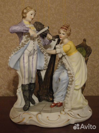 Фарфоровые фигурки