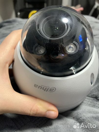 Камера видеонаблюдения купольная