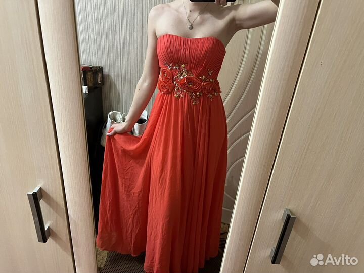 Платье коралловое 44р