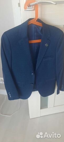 Пиджак на мальчика 134