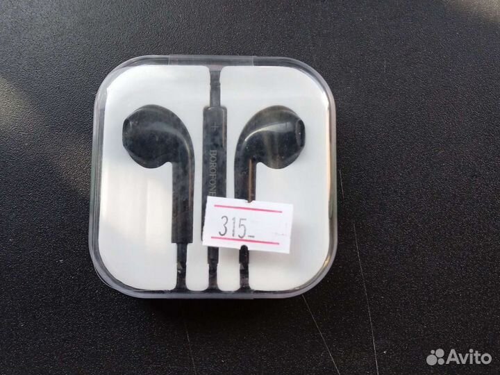 Черные наушники borofone