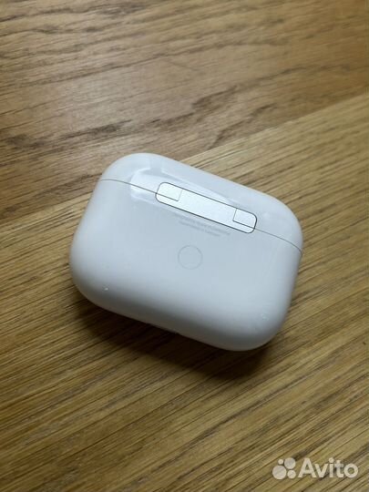 Apple AirPods Pro MagSafe (1-го поколения)