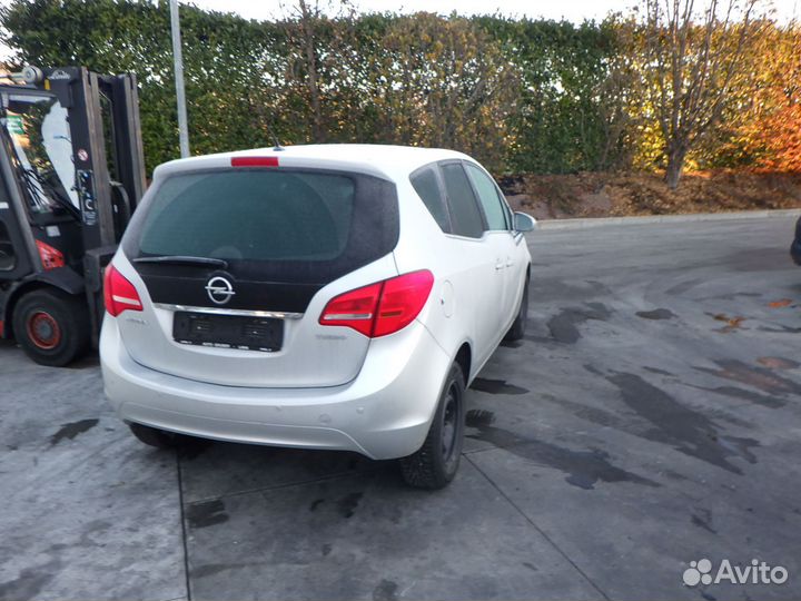 Опель Мерива Б рестайлинг по запчастям