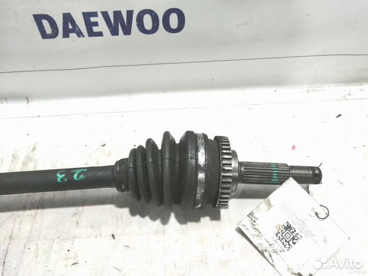 Привод передний правый Nissan March K11