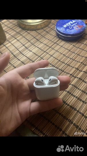 Наушник apple airpods2