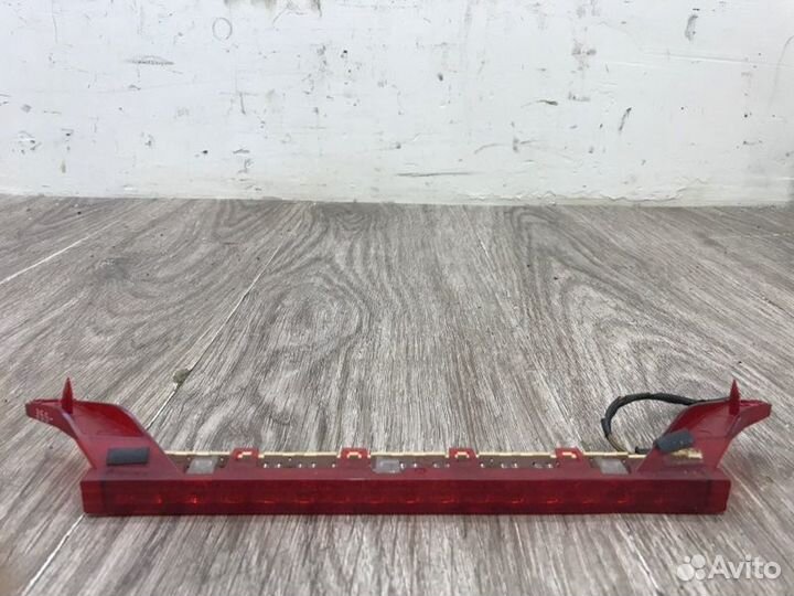 Стоп-сигнал крышки багажника задний Bmw 1 Series