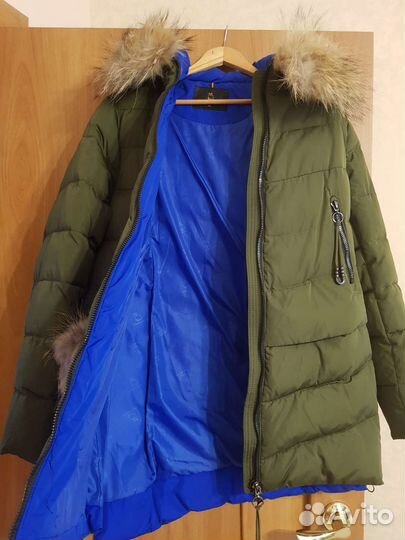 Пуховик зимний женский