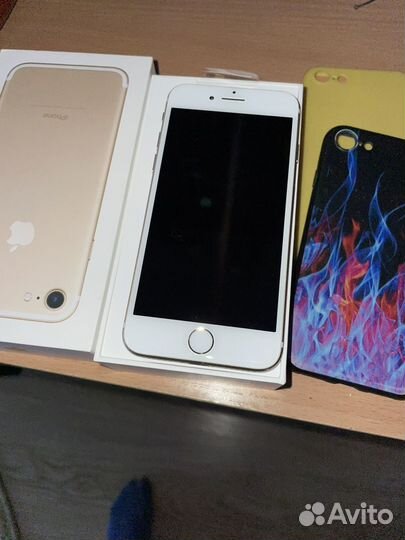 iPhone 7, 32 ГБ