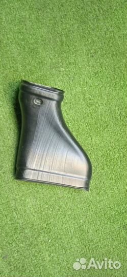 Воздуховод правый Ford Focus 2007