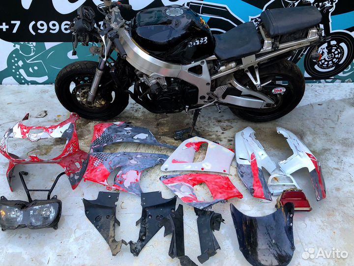 На разборе Honda CBR 900 R 1995г