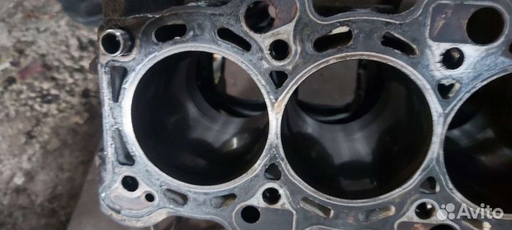 Блок цилиндров на Mitsubishi