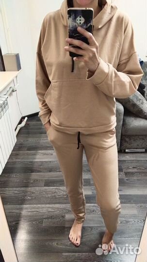 Спортивный костюм женский