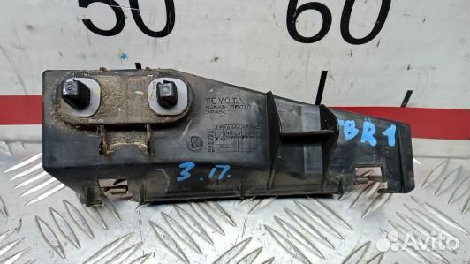 Крепление бампера заднее toyota corolla verso 2 (T