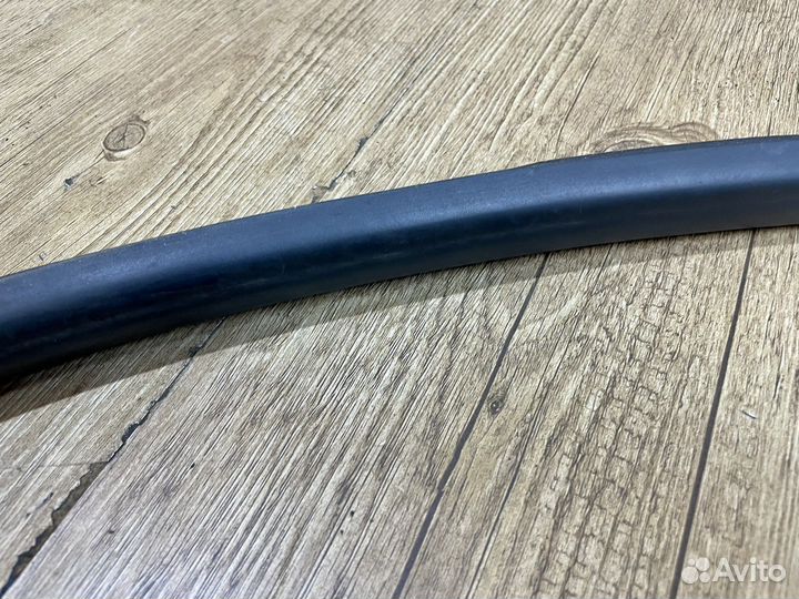 Уплотнитель дверного проема Opel Insignia 08-13г