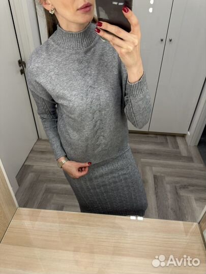 Костюм даойка свитер и юбка S