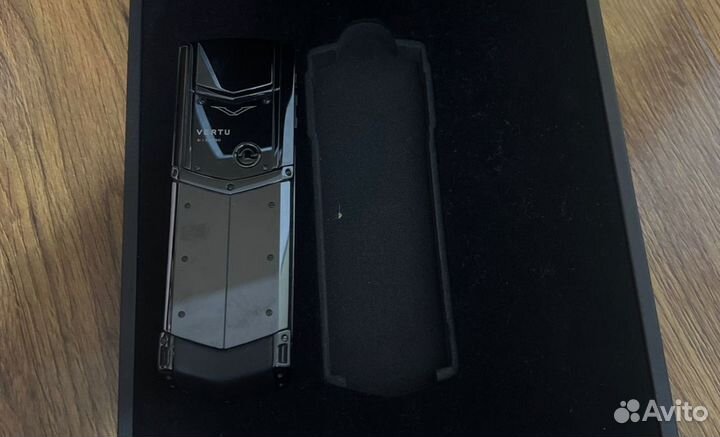 Телефон Vertu
