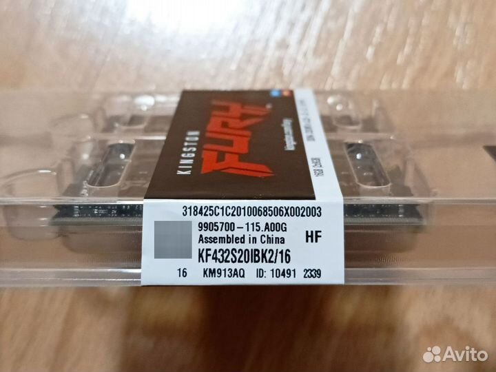 Новый комплект 2х8 Гб DDR4 3200 мгц Kingston Fury