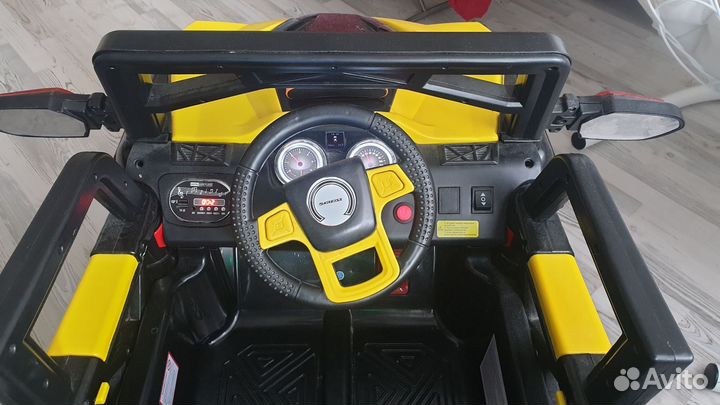 Детский электромобиль джип