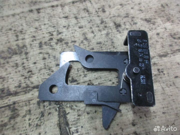 Крючок капота mercedes benz GLC-Class C253 coupe 2