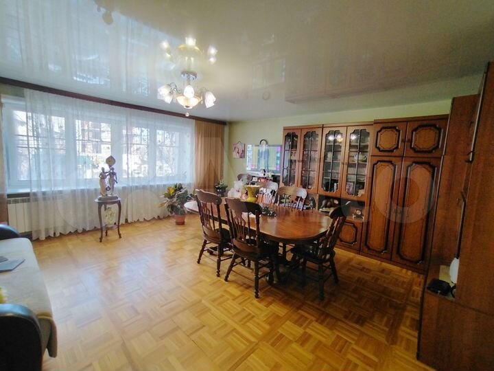 3-к. квартира, 108 м², 2/6 эт.