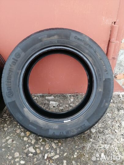 Continental ContiPremiumContact 5 SUV 225/60 R17 99V