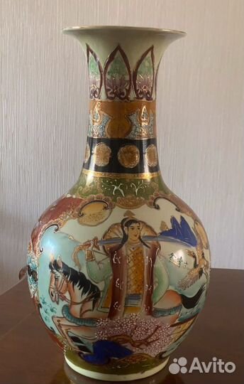 Ваза напольная, фарфоровая