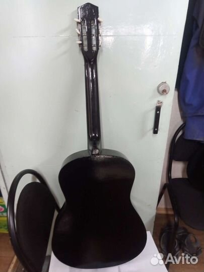 Акустическая гитара б/у