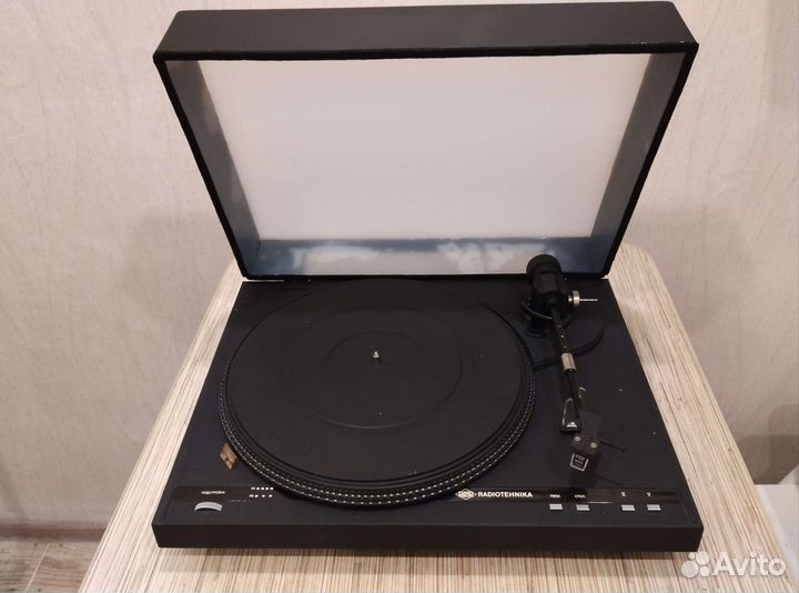 Проигрыватель винила