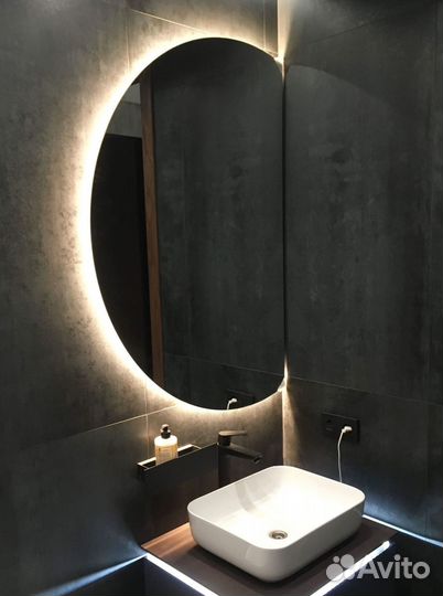 Зеркало с подсветкой на стену