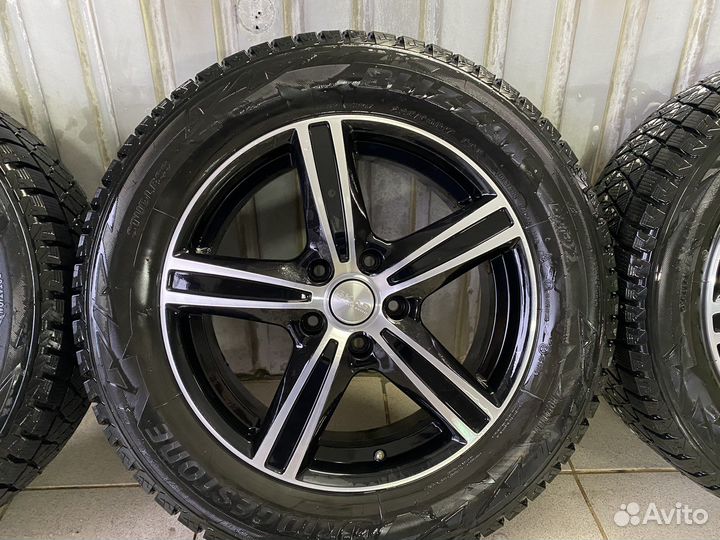 Зимние колеса Bridgestone Blizzak 225/60 R17 99