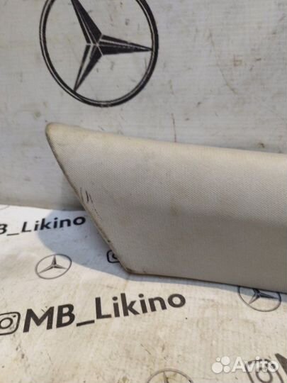 Обшивка передней стойки правая Mercedes Gl X164