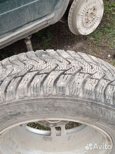 R13 Nokian Tyres Hakkapeliitta 8 175/70, PCD 4x100 DIA 55