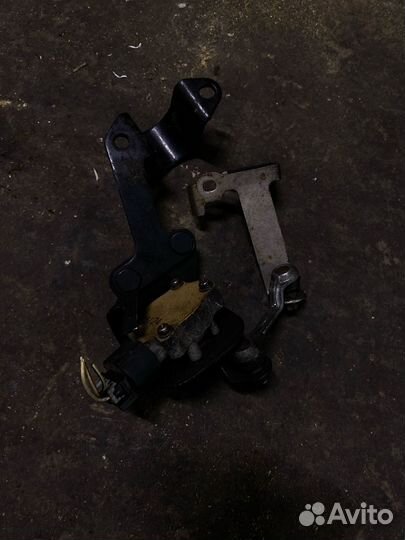 Датчик регулировка фар Тоyоtа Lаnd Сruisеr 100