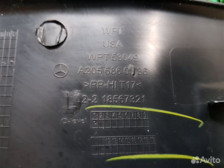 Накладка на порог салона лев. Mercedes-Benz C-clas