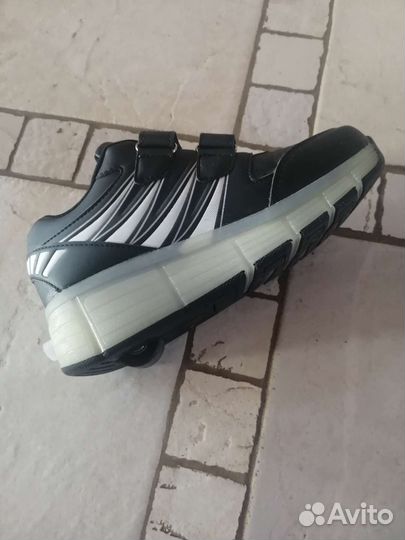 Кроссовки-ролики