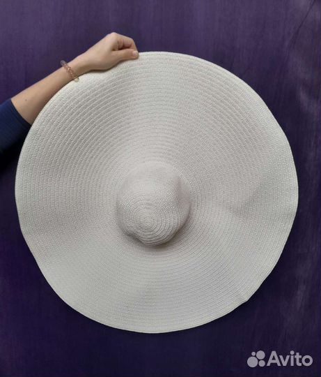 Шляпа с широкими полями